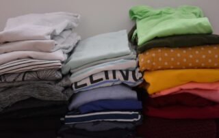Woven vs. Knitted: The Essential Shirt Fabric Guide for Traders and Manufacturers